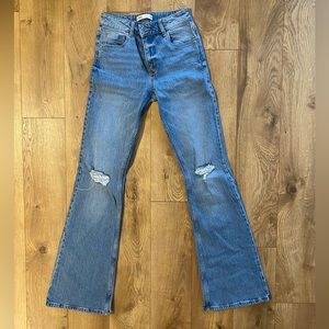 Zara High Waisted Flares Ripped Knees Blue Jeans Size 4